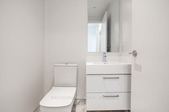 1 Yorkville Ave, unit 5103 for sale - image #21