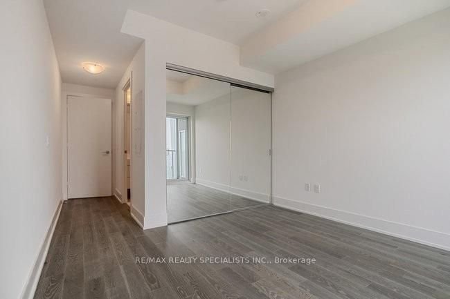 1 Yorkville Ave, unit 5103 for sale - image #32
