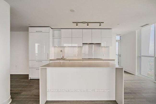 1 Yorkville Ave, unit 5103 for sale - image #9