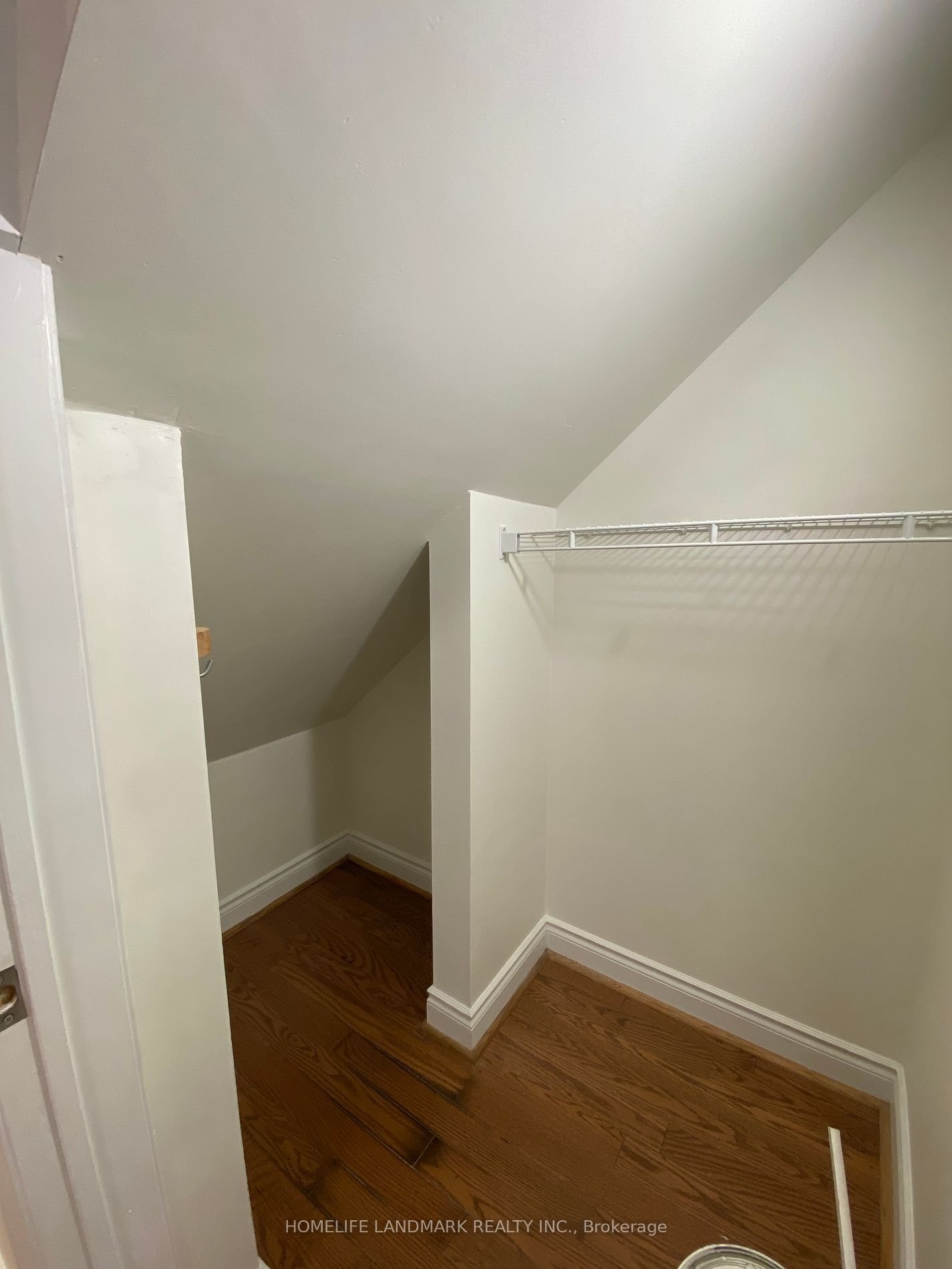 428 Kenneth Ave, unit 4 for rent - image #3