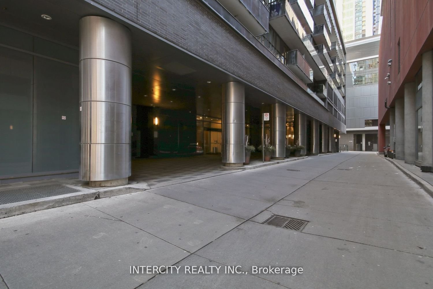 295 Adelaide St W, unit 517 for sale - image #20
