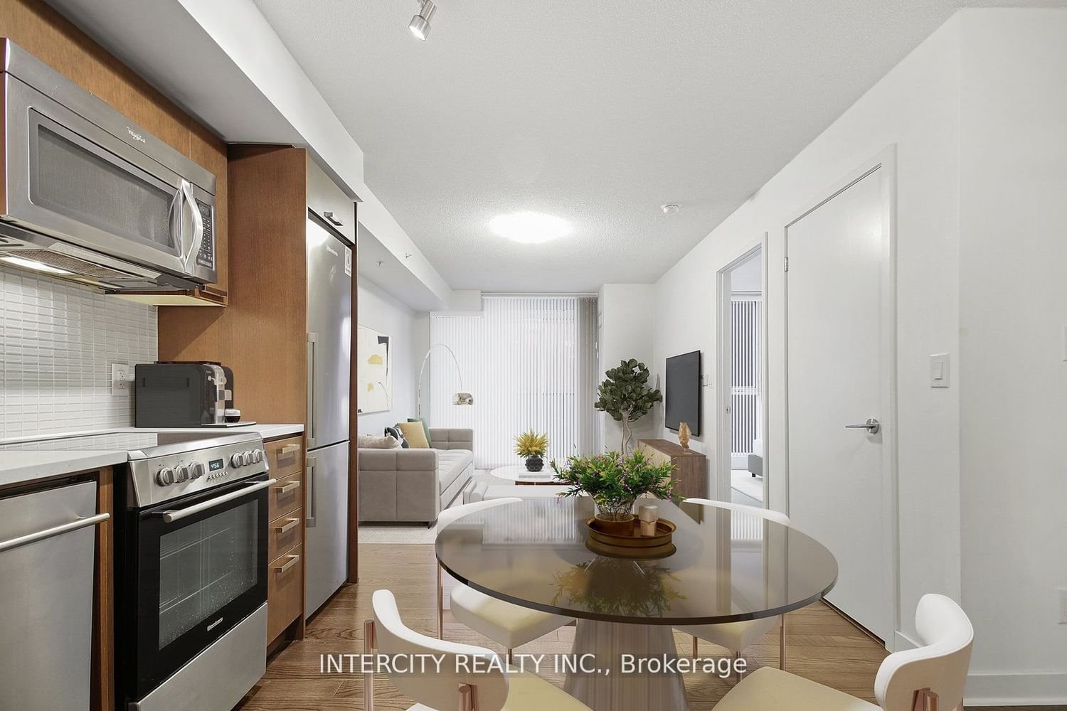 295 Adelaide St W, unit 517 for sale - image #3