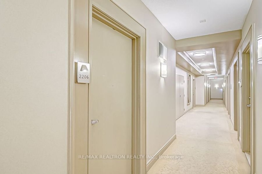 18 Holmes Ave, unit 2206 for sale - image #3