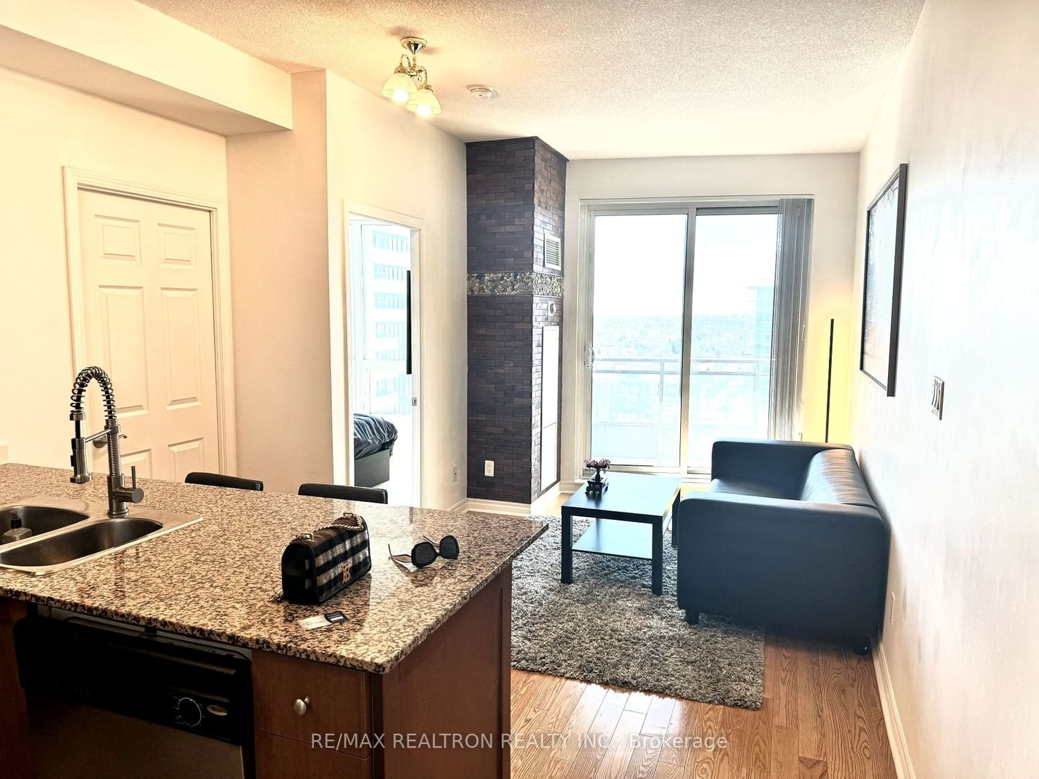 18 Holmes Ave, unit 2206 for sale - image #5