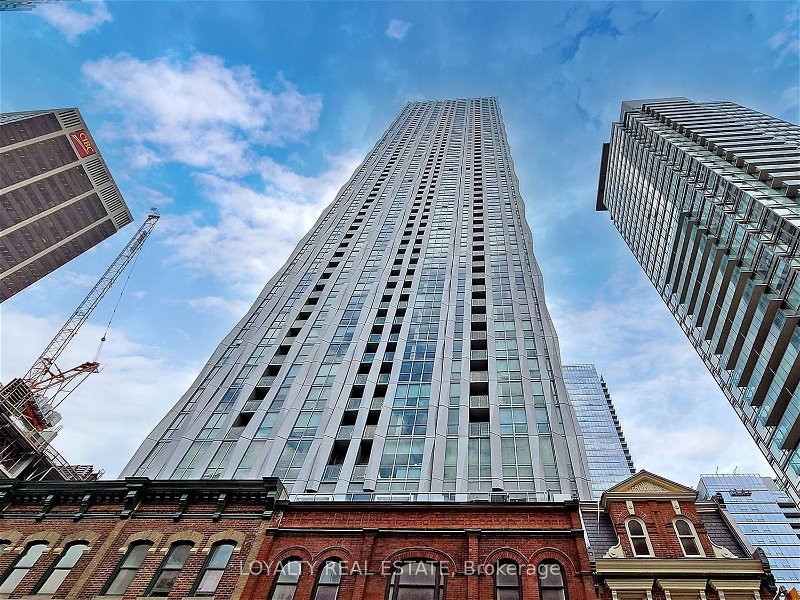 1 Yorkville Ave, unit 4909 for sale - image #1