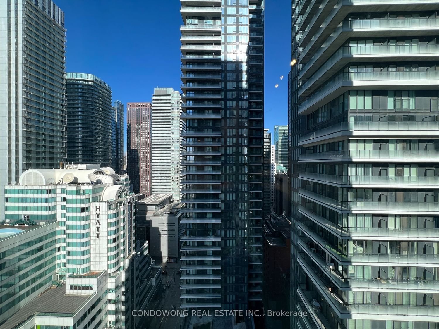 357 King St W, unit 2205 for rent - image #11