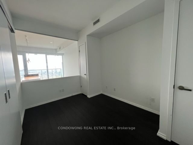 197 Yonge St, unit 4604 for rent - image #11