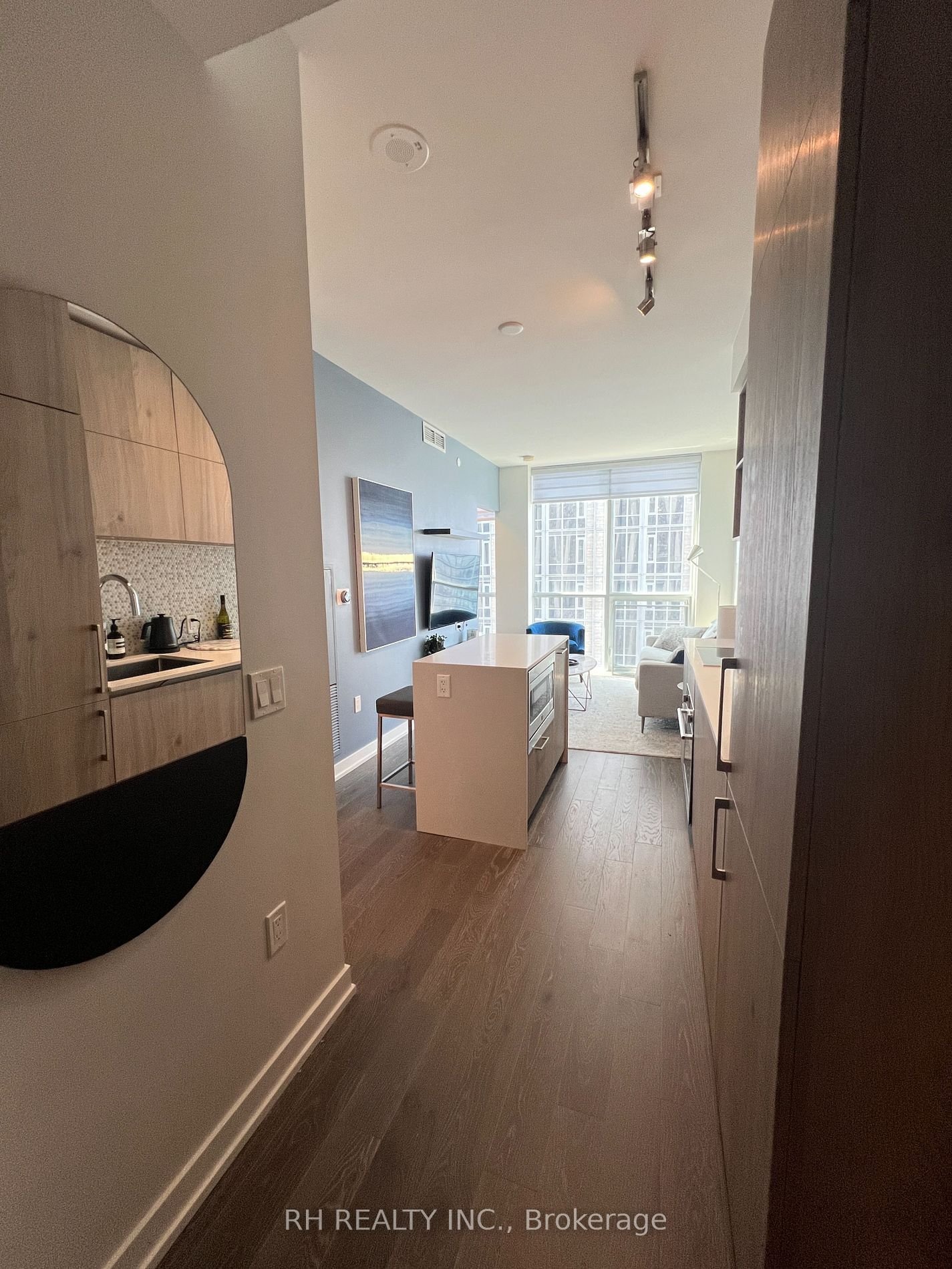 1 Yorkville Ave, unit 4104 for rent - image #11