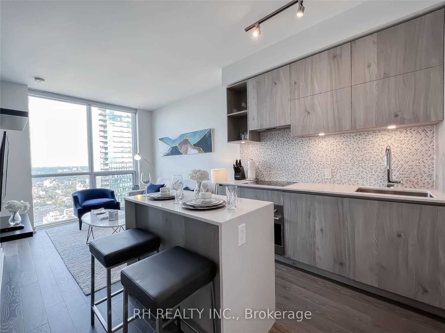 1 Yorkville Ave, unit 4104 for rent - image #3