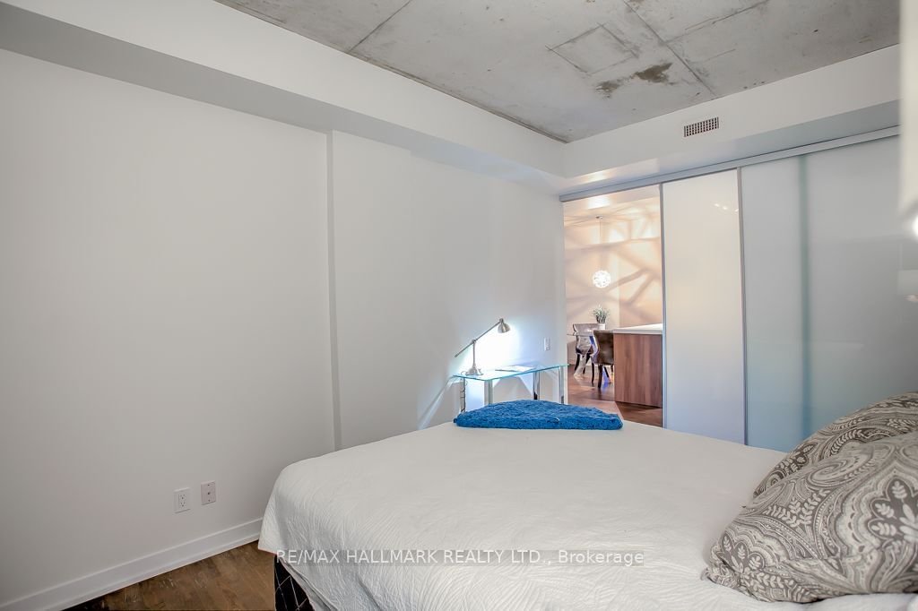 560 King St W, unit 419 for rent - image #23