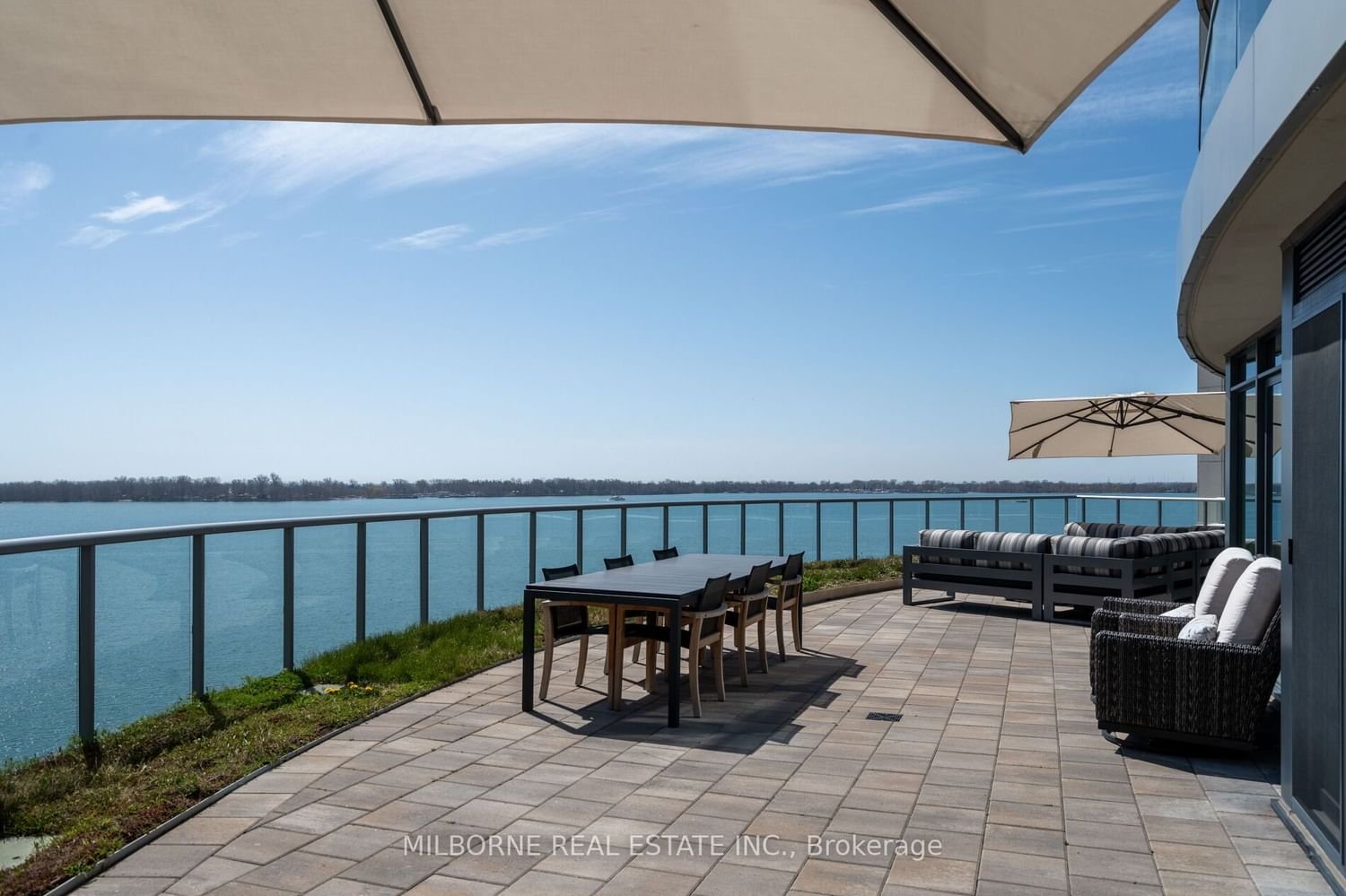1 Edgewater Dr, unit 703 for sale - image #2