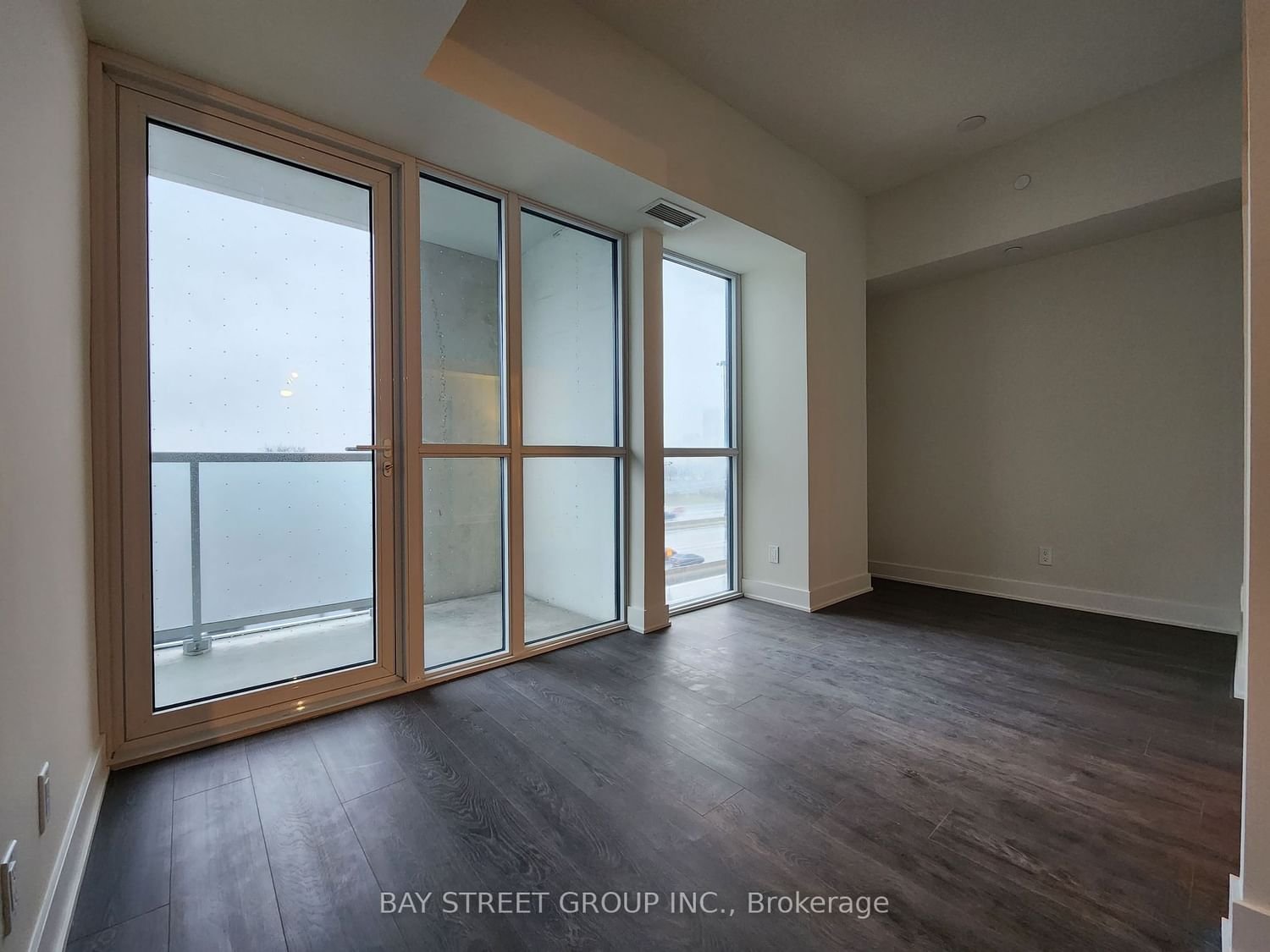 188 Fairview Mall Dr, unit 525 for rent - image #10