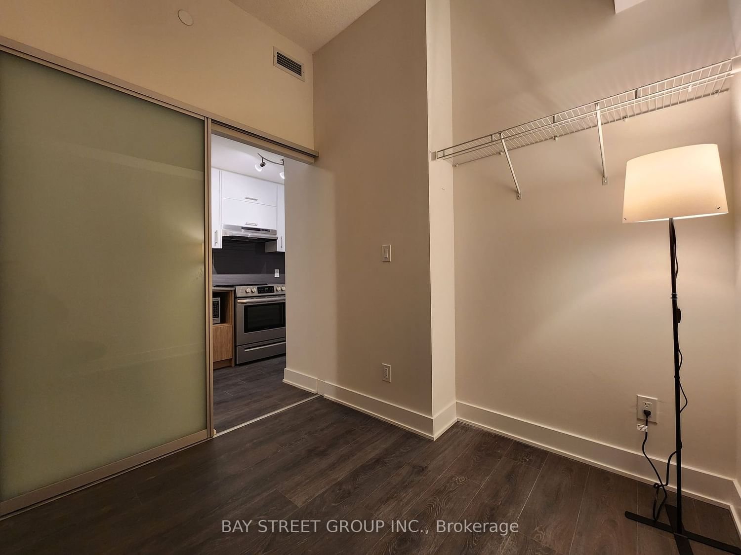 188 Fairview Mall Dr, unit 525 for rent - image #8