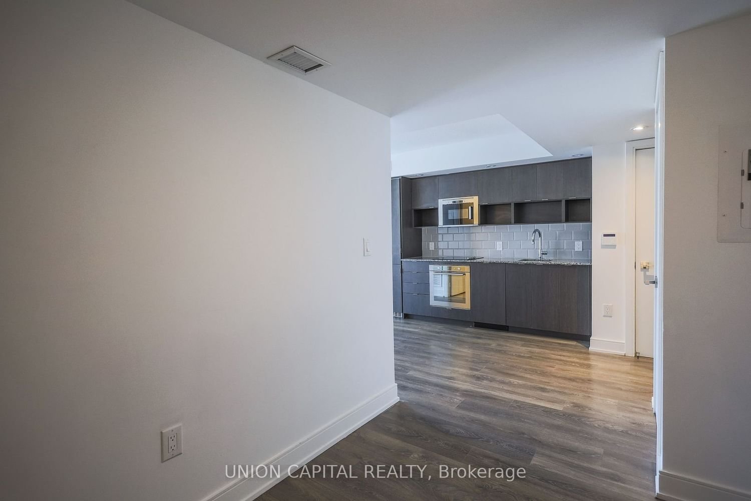 89 Mcgill St, unit 1904 for rent - image #10