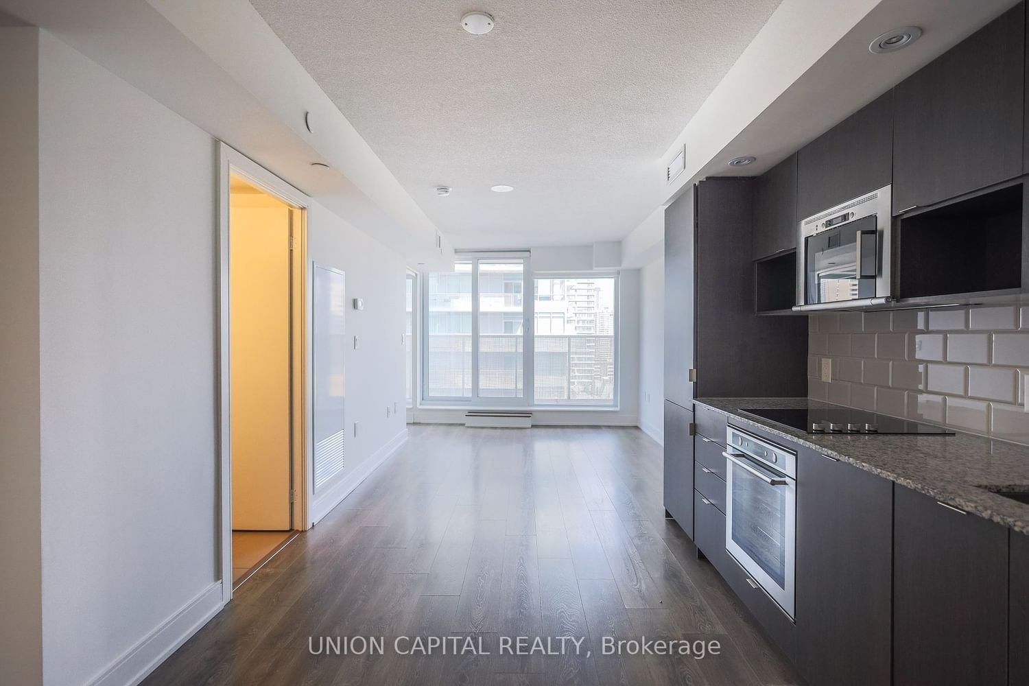 89 Mcgill St, unit 1904 for rent - image #11