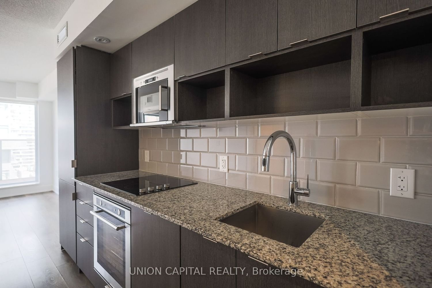 89 Mcgill St, unit 1904 for rent - image #6