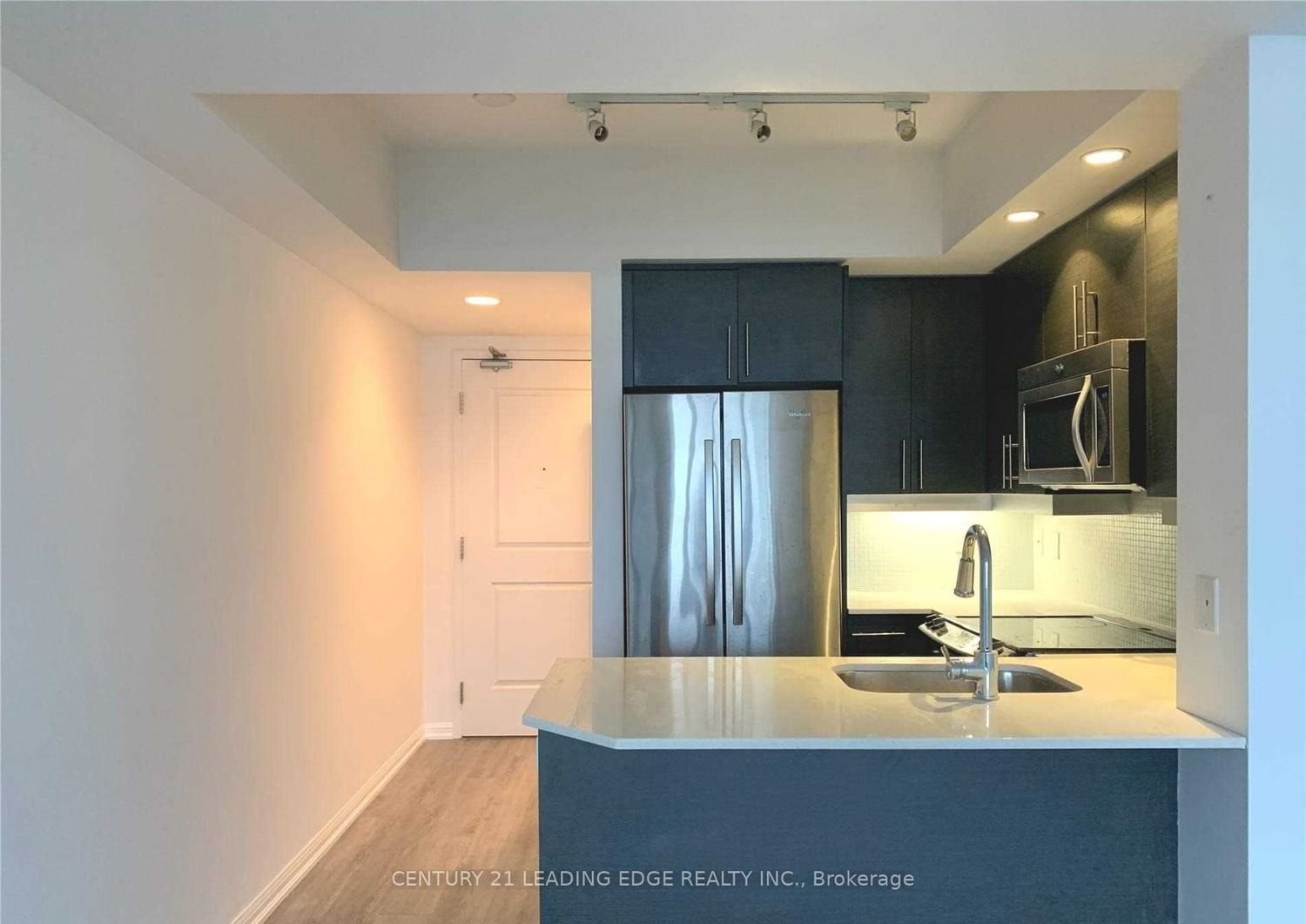 75 East Liberty St, unit 1105 for rent - image #6