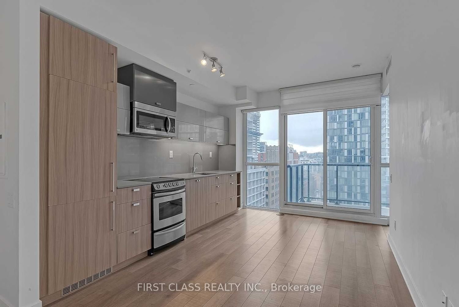 290 Adelaide St W, unit 1312 for rent - image #2