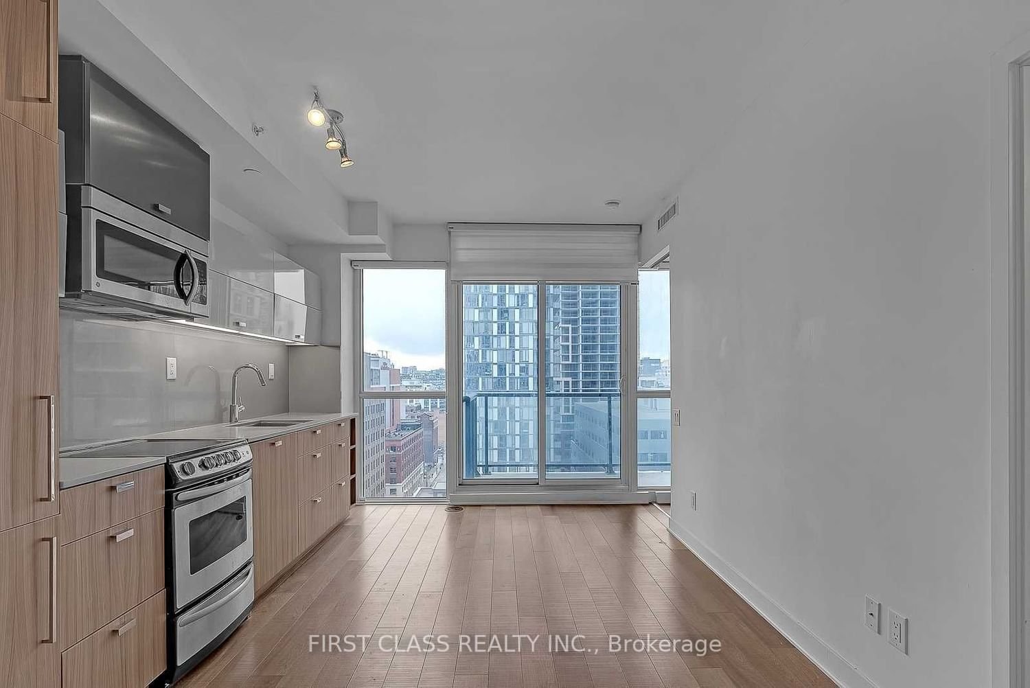 290 Adelaide St W, unit 1312 for rent - image #3