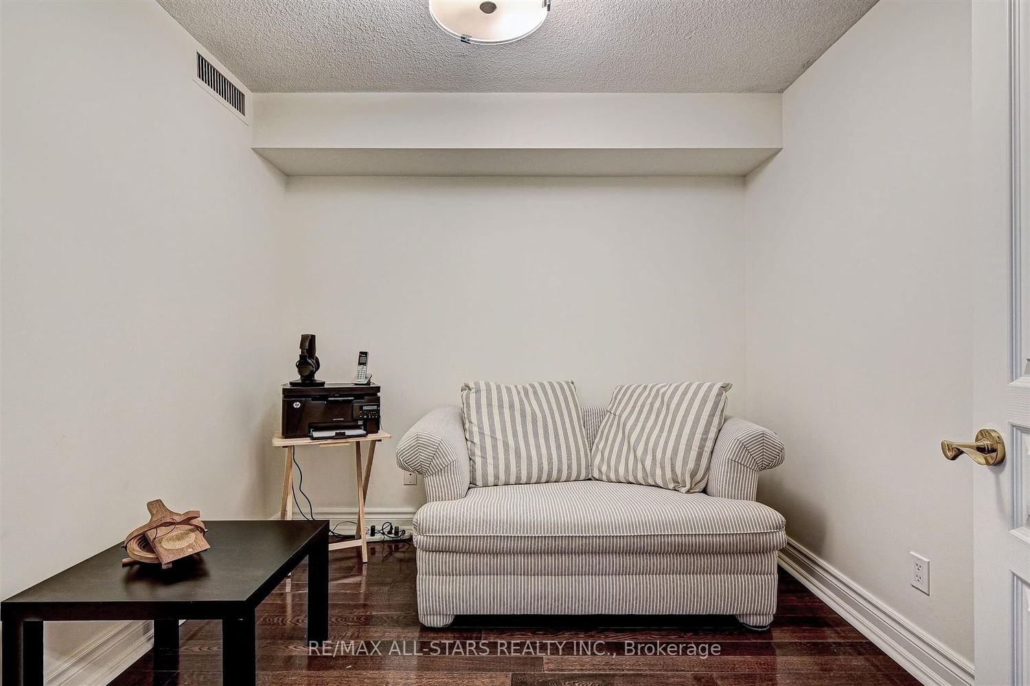 1 Balmoral Ave, unit 405 for sale - image #19