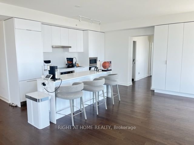 20 Lombard St S, unit 3803 for rent - image #10