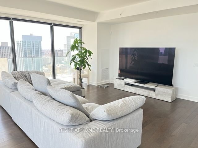 20 Lombard St S, unit 3803 for rent - image #8