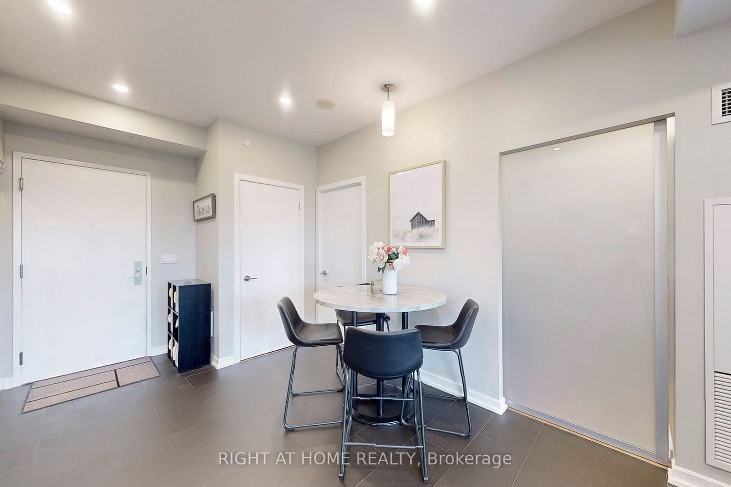 52 Forest Manor Rd, unit 225 for sale - image #6