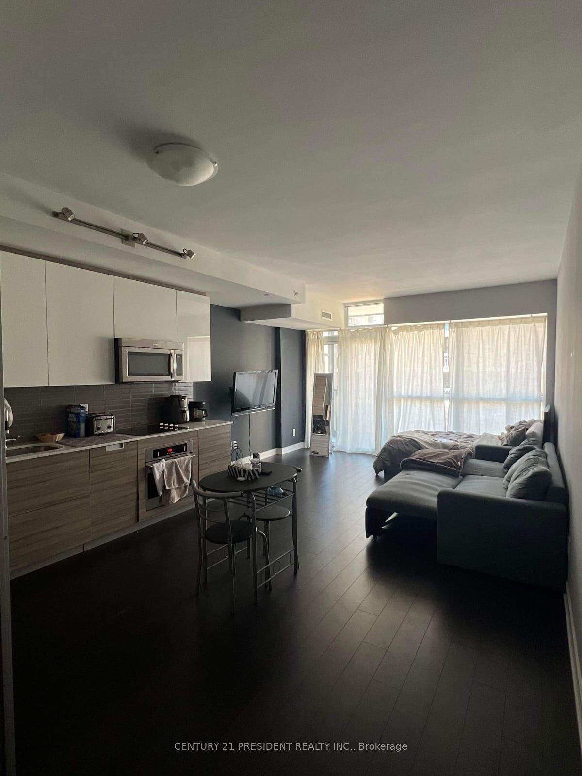 210 Simcoe St, unit 706 for rent - image #4