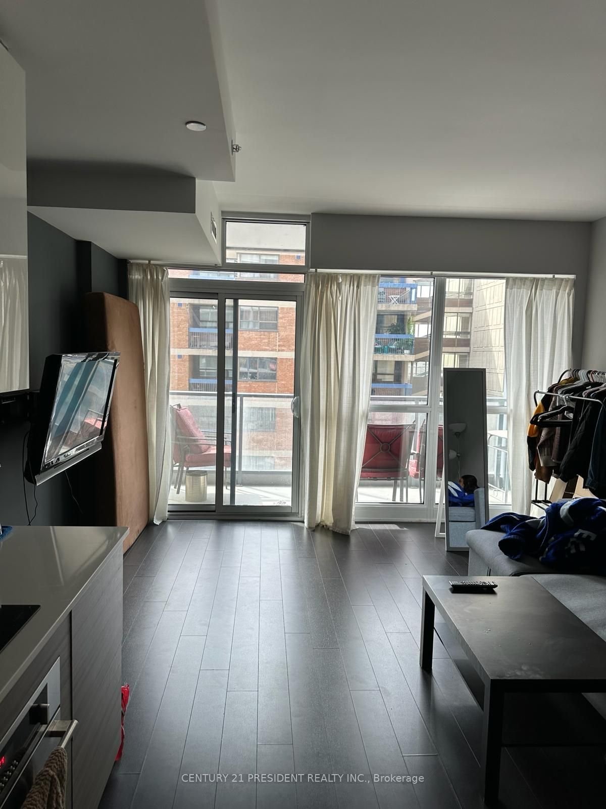 210 Simcoe St, unit 706 for rent - image #5