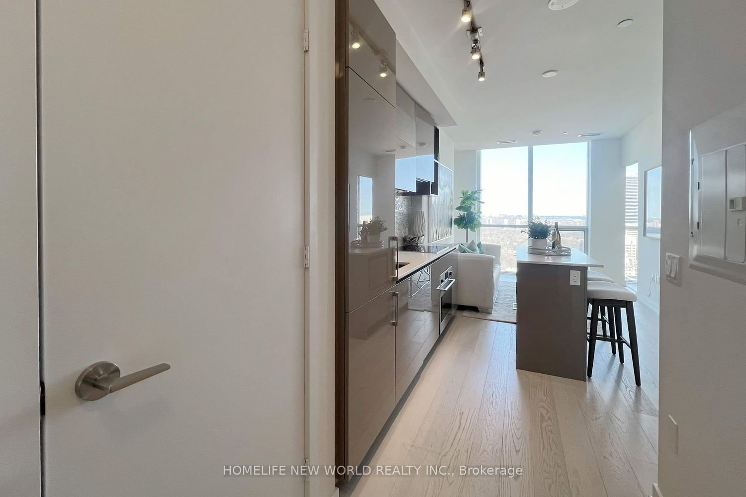 1 Yorkville Ave, unit 3209 for sale - image #7