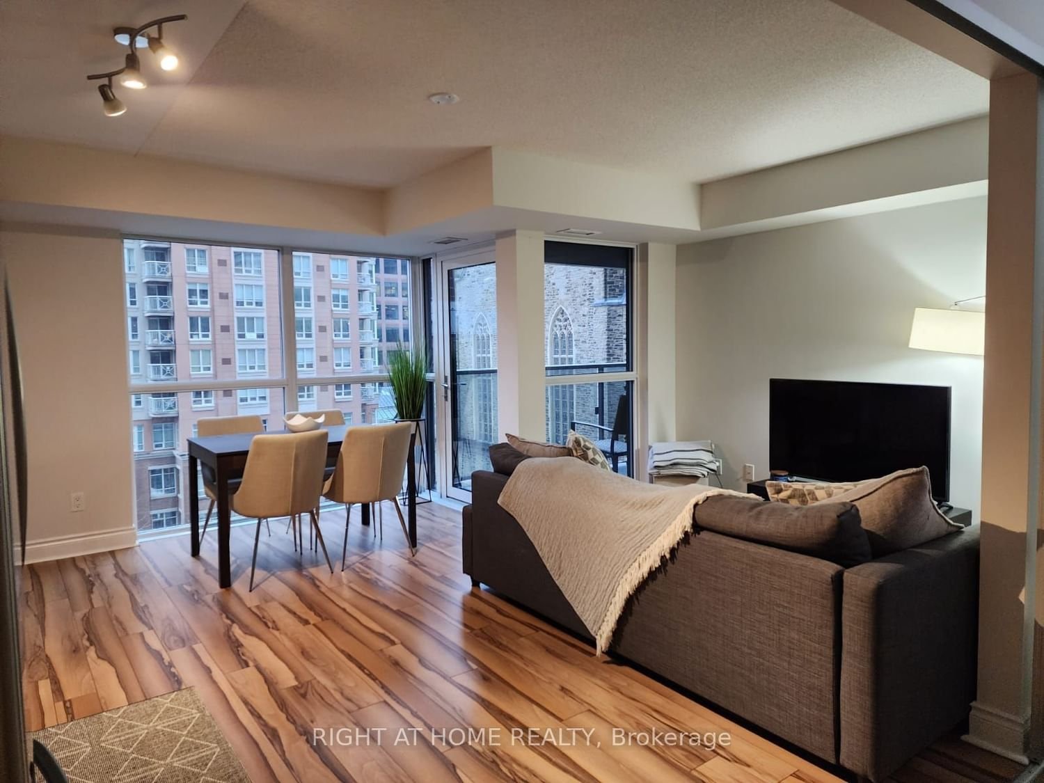 28 Ted Rogers Way, unit 708 for rent - image #24