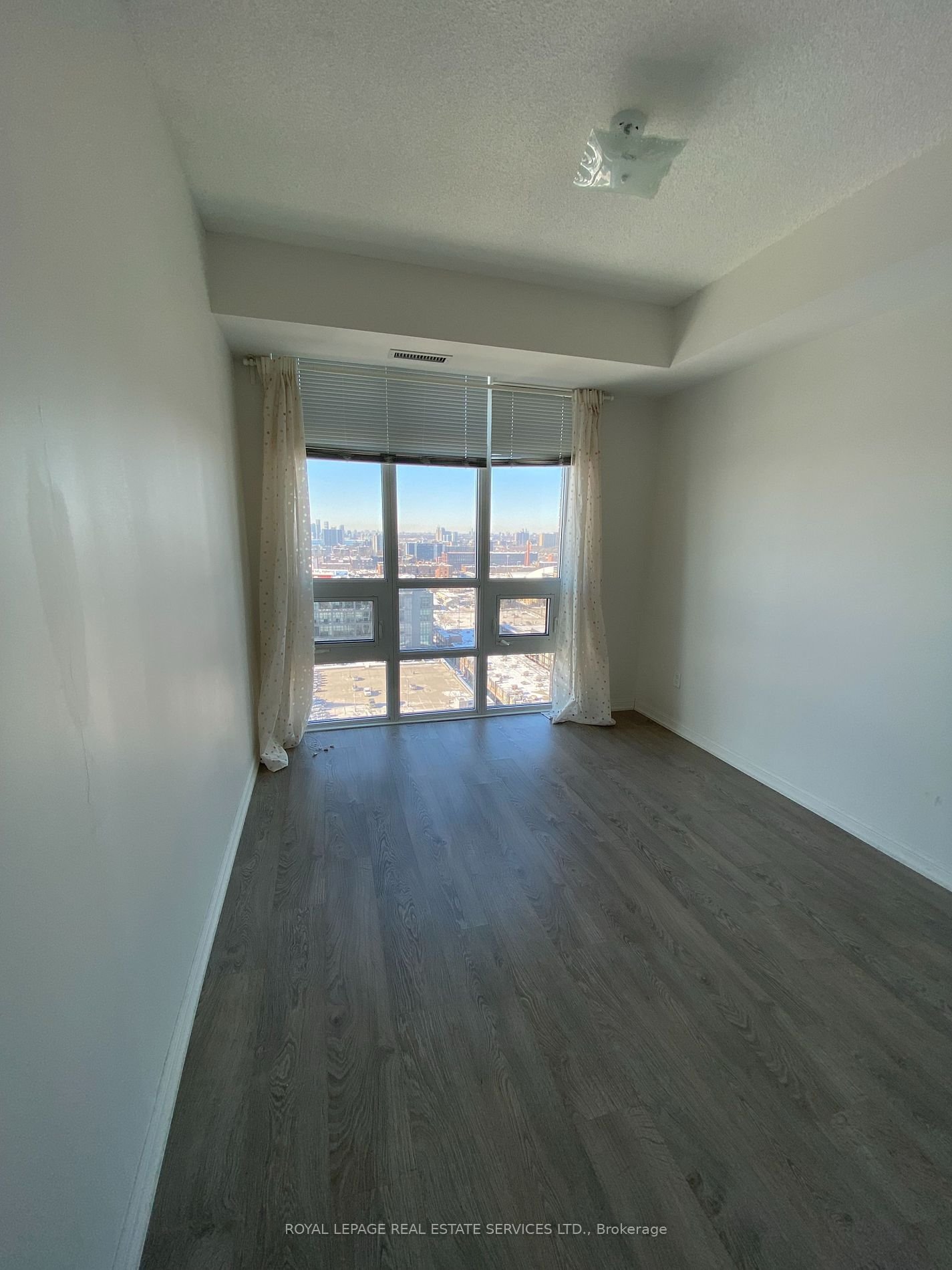 85 East Liberty St, unit 2201 for rent - image #3