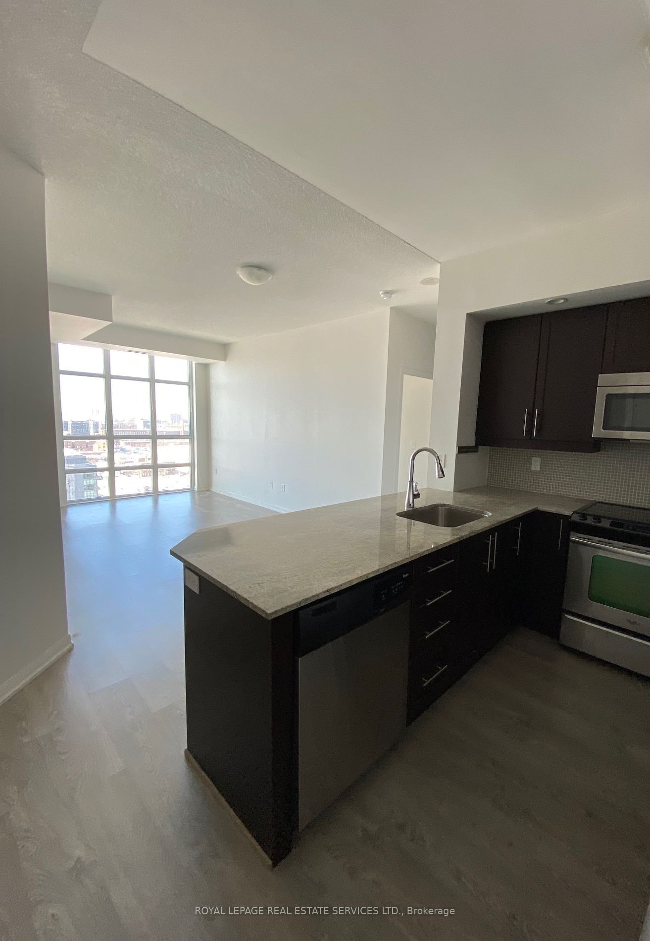 85 East Liberty St, unit 2201 for rent - image #4