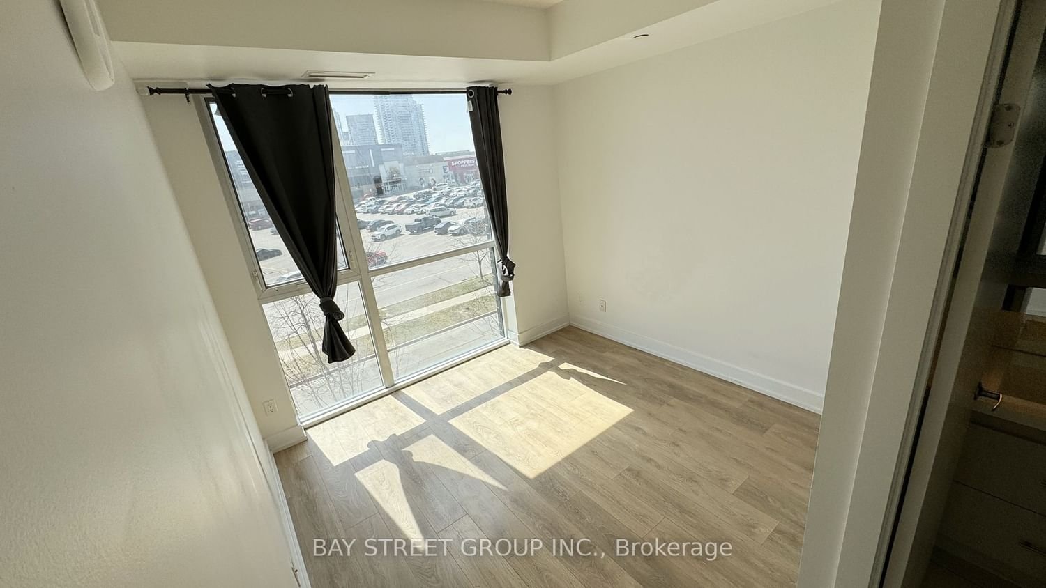 150 Fairview Mall Dr, unit 313 for rent - image #11