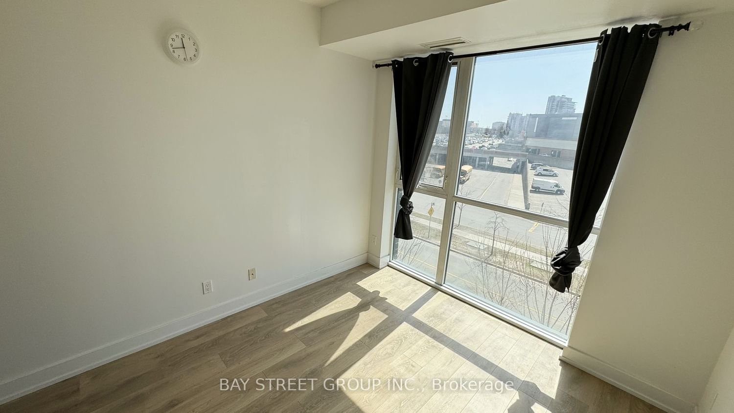 150 Fairview Mall Dr, unit 313 for rent - image #12