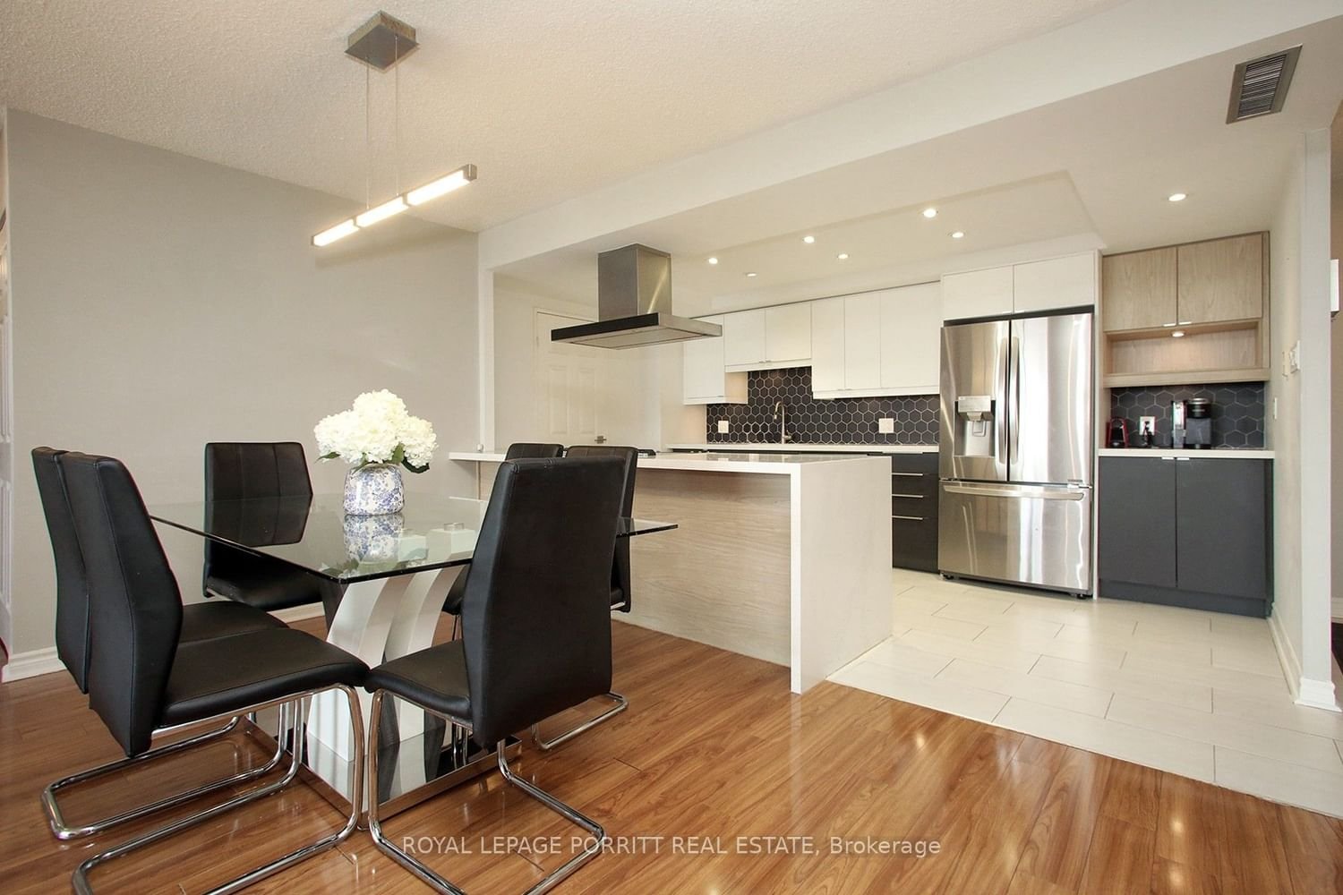 131 Torresdale Ave, unit 2108 for sale - image #10