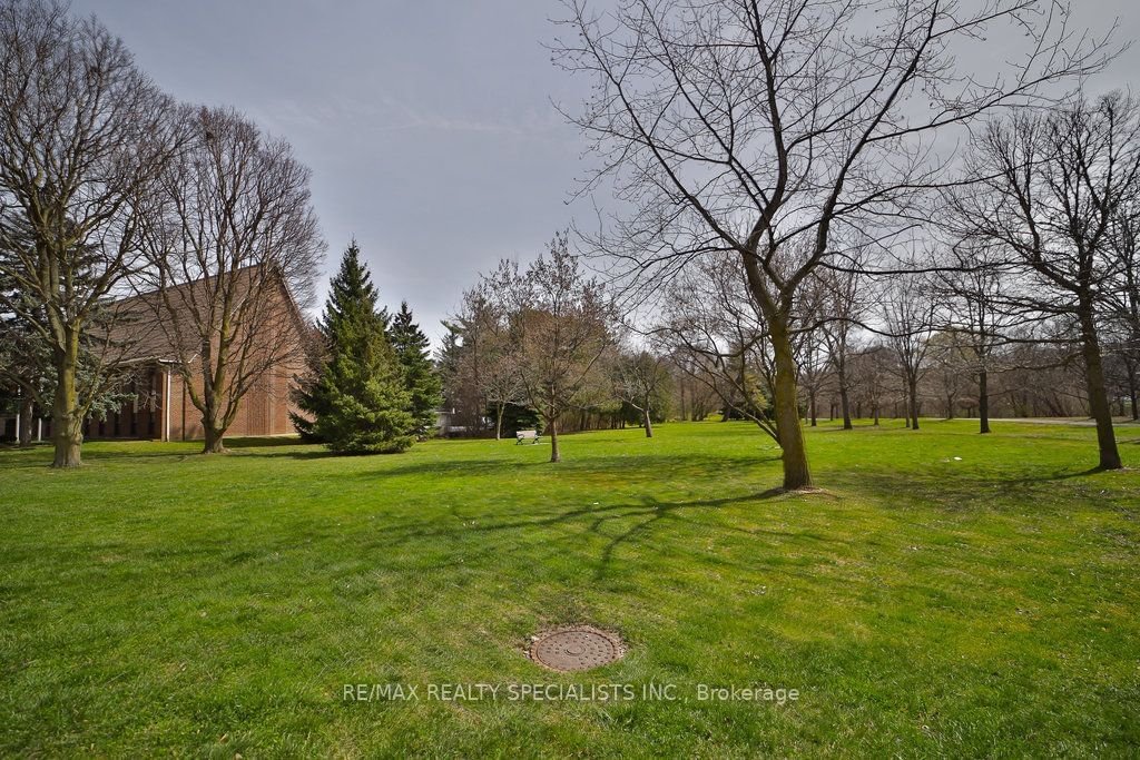 10 Old York Mills Rd, unit Th2 for sale - image #40