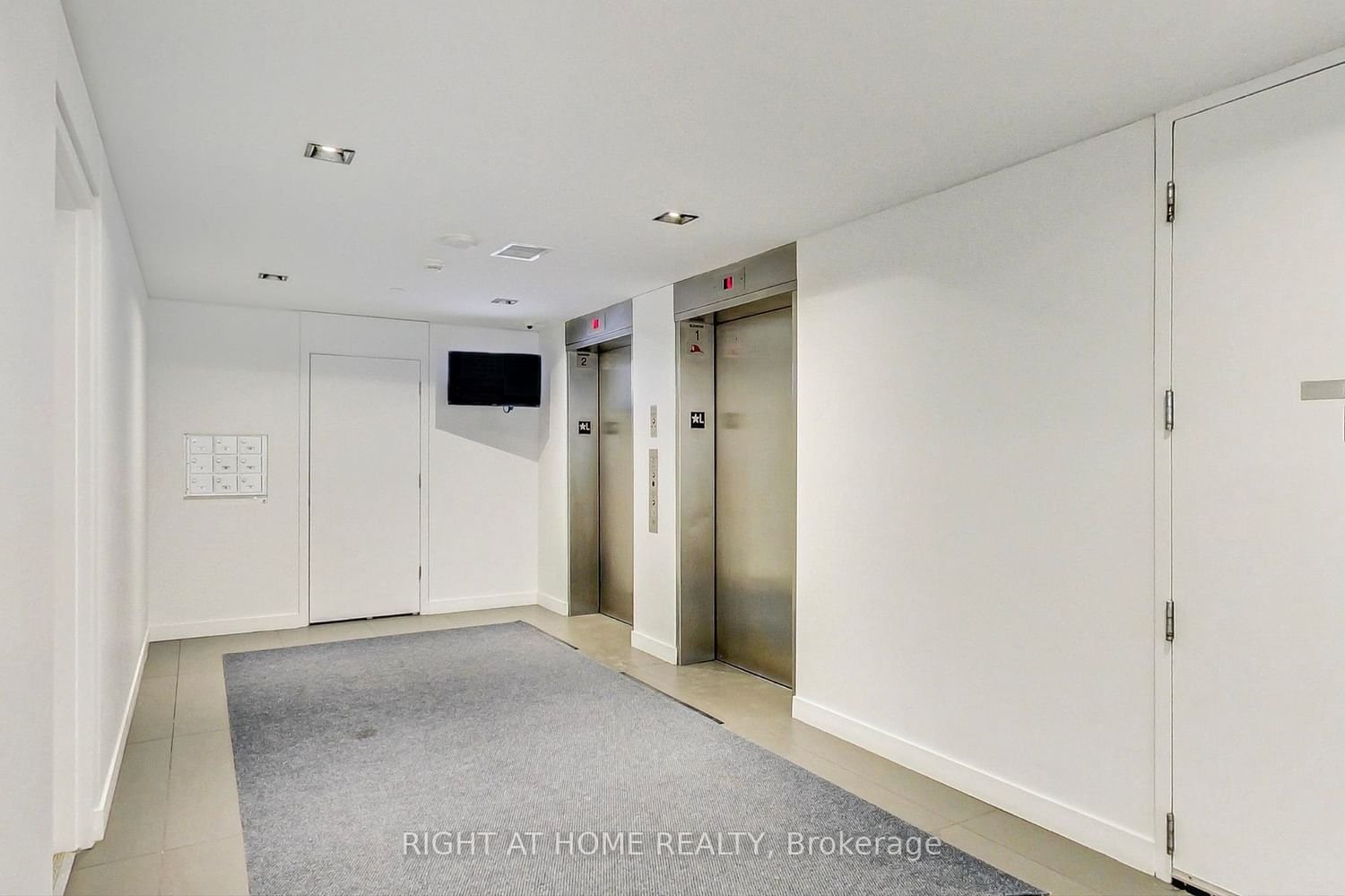 32 Trolley Cres, unit 1003 for rent - image #4