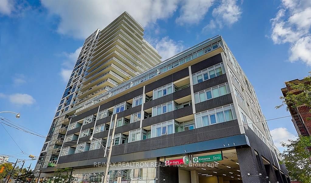 501 St Clair Ave W, unit 618 for rent - image #2