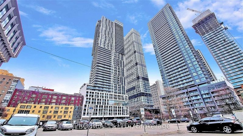 251 Jarvis St, unit 215 for rent - image #1