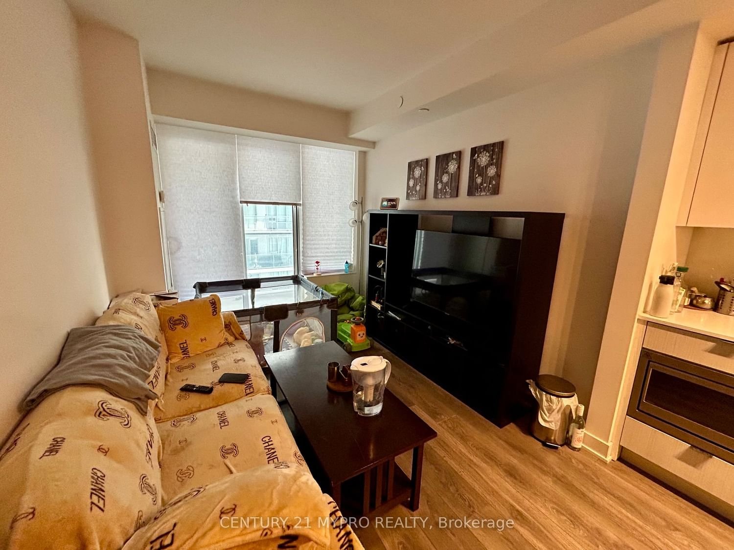 99 Broadway Ave, unit 2307 for rent - image #5