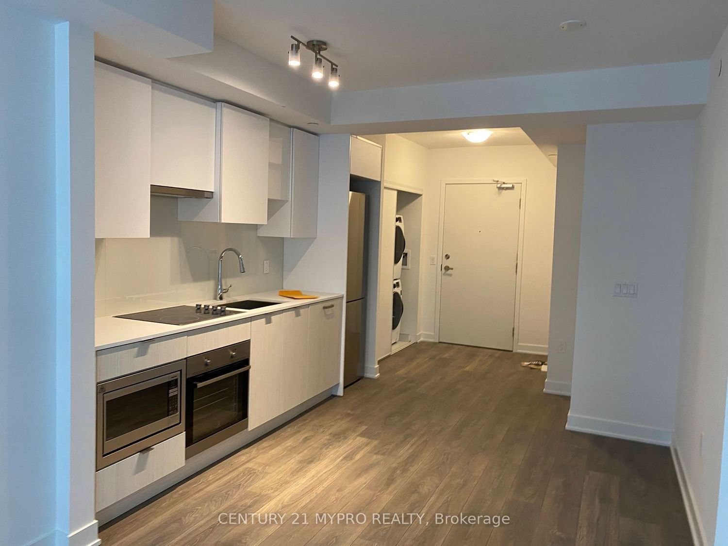 99 Broadway Ave, unit 2307 for rent - image #7