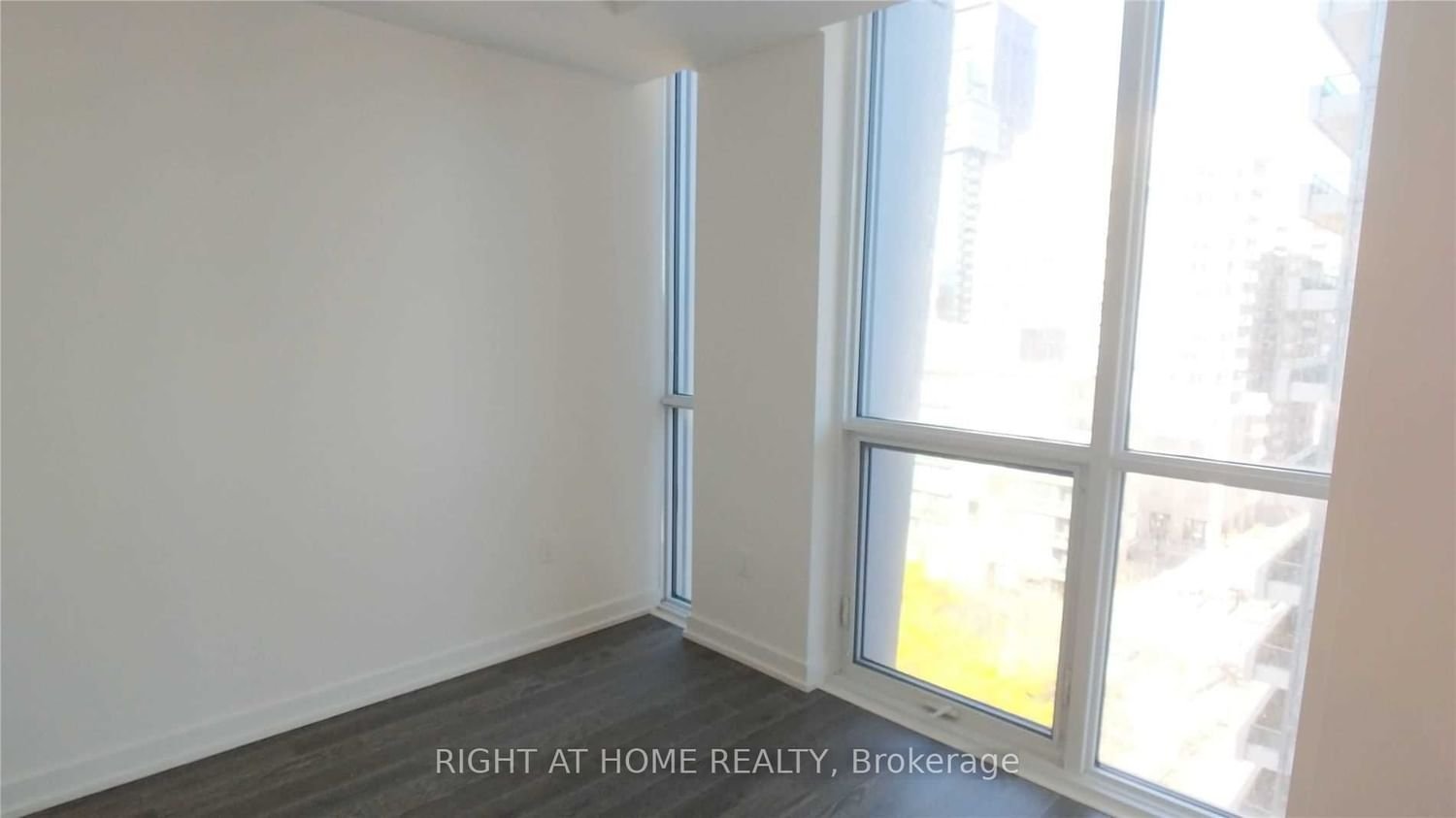 1 Yorkville Ave, unit 706 for rent - image #7
