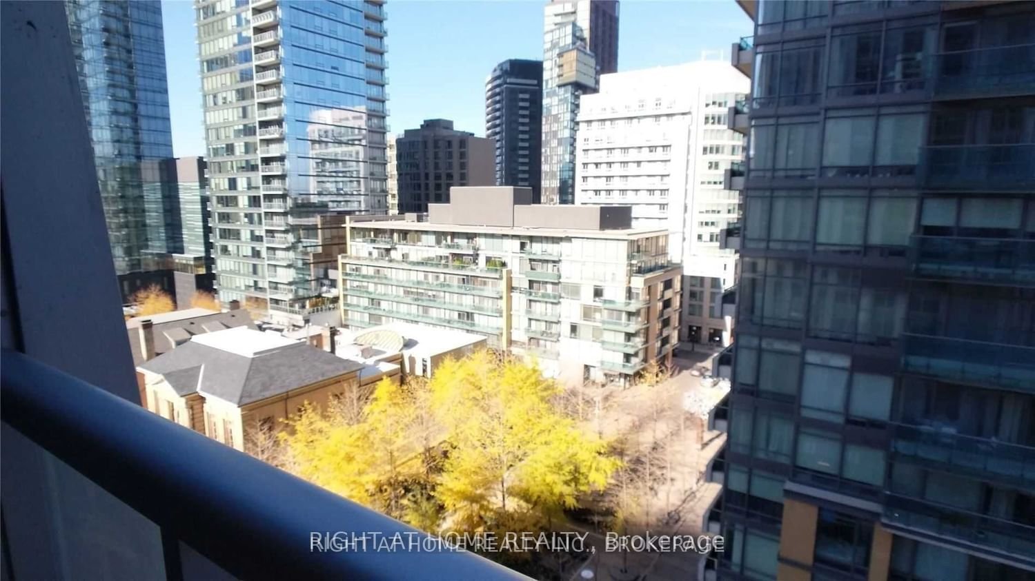 1 Yorkville Ave, unit 706 for rent - image #9