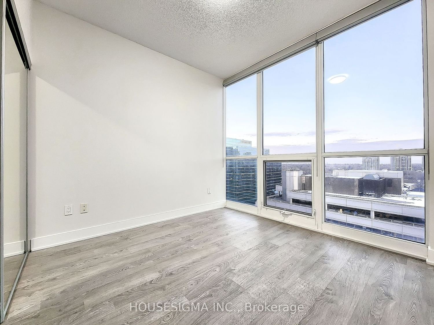 88 Sheppard Ave E, unit 1403 for rent - image #12