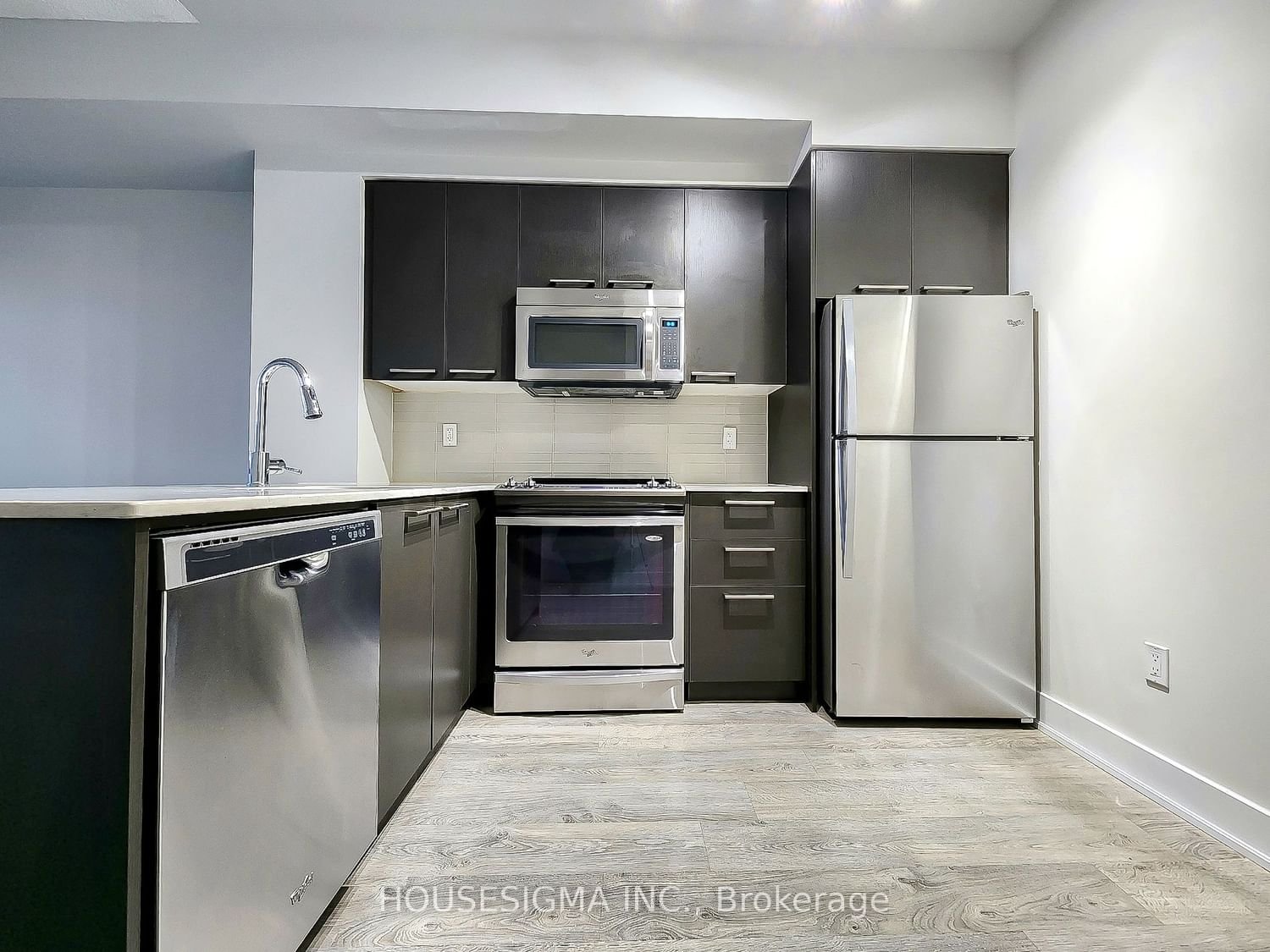 88 Sheppard Ave E, unit 1403 for rent - image #6