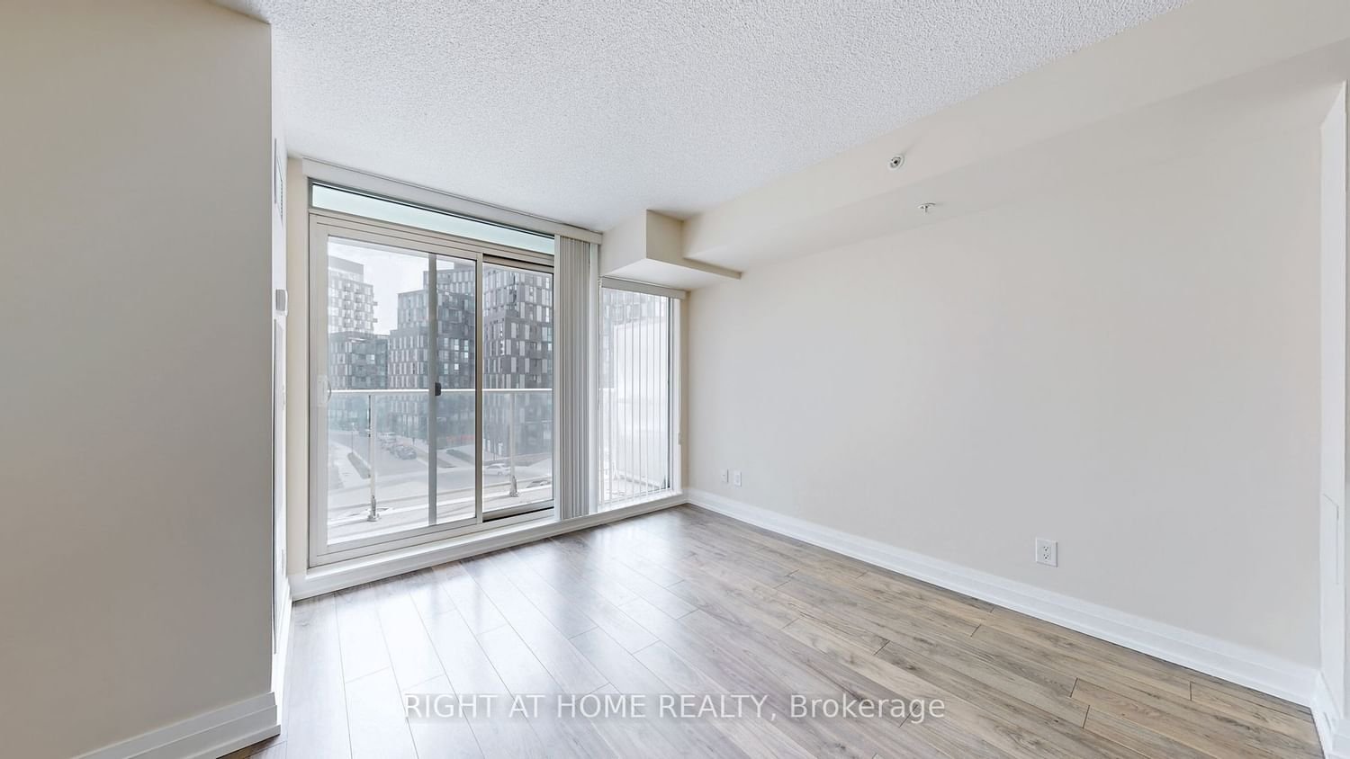 565 Wilson Ave, unit W402 for rent - image #12