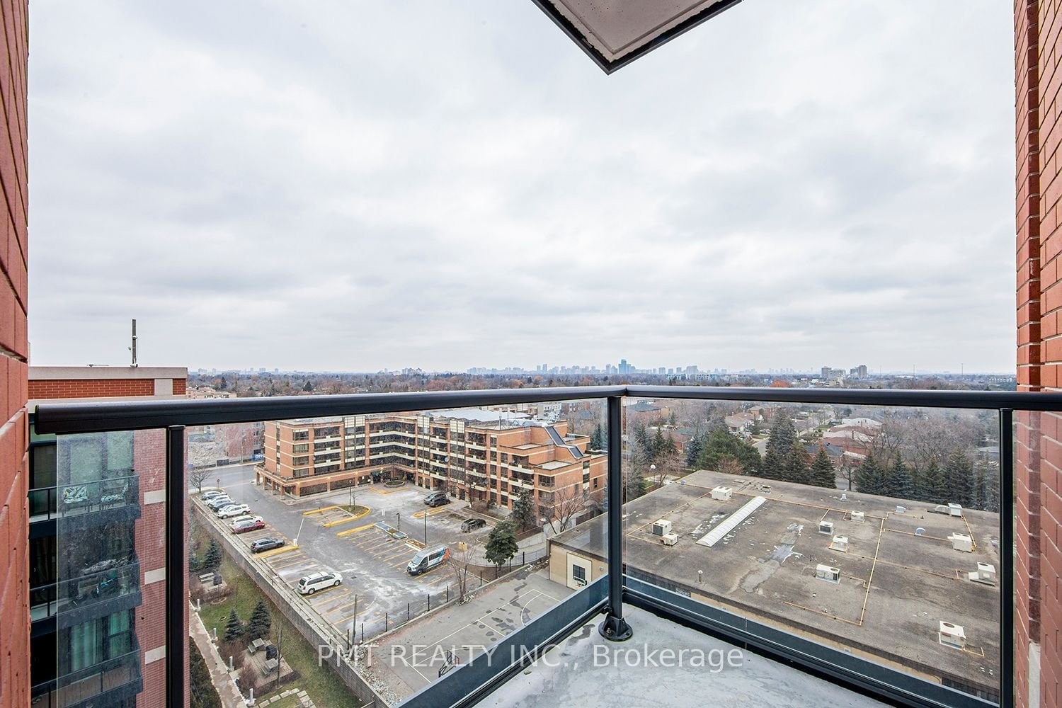 31 Tippett Rd, unit 902 for sale - image #20