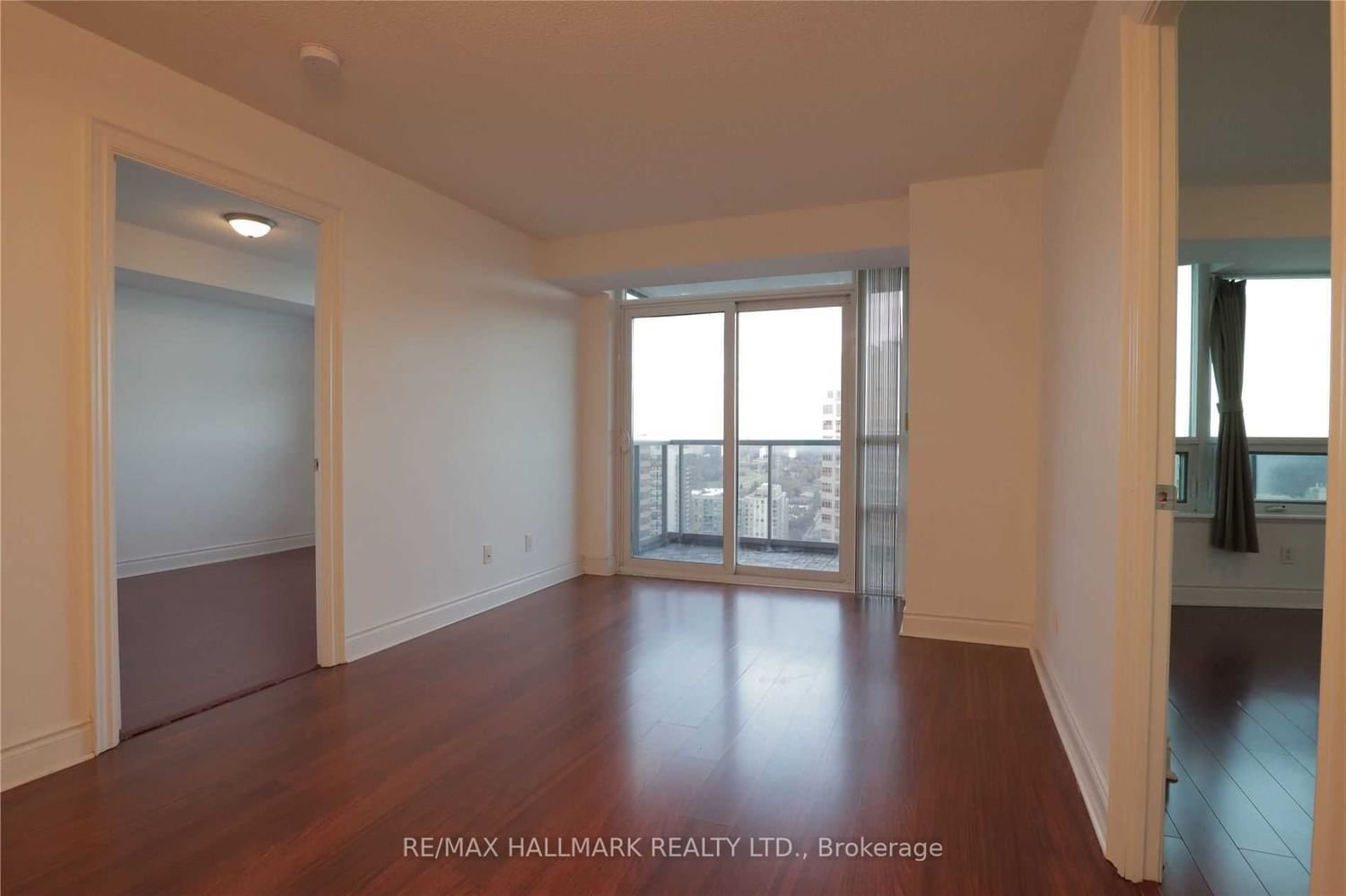 15 Greenview Ave, unit 2814 for rent - image #6