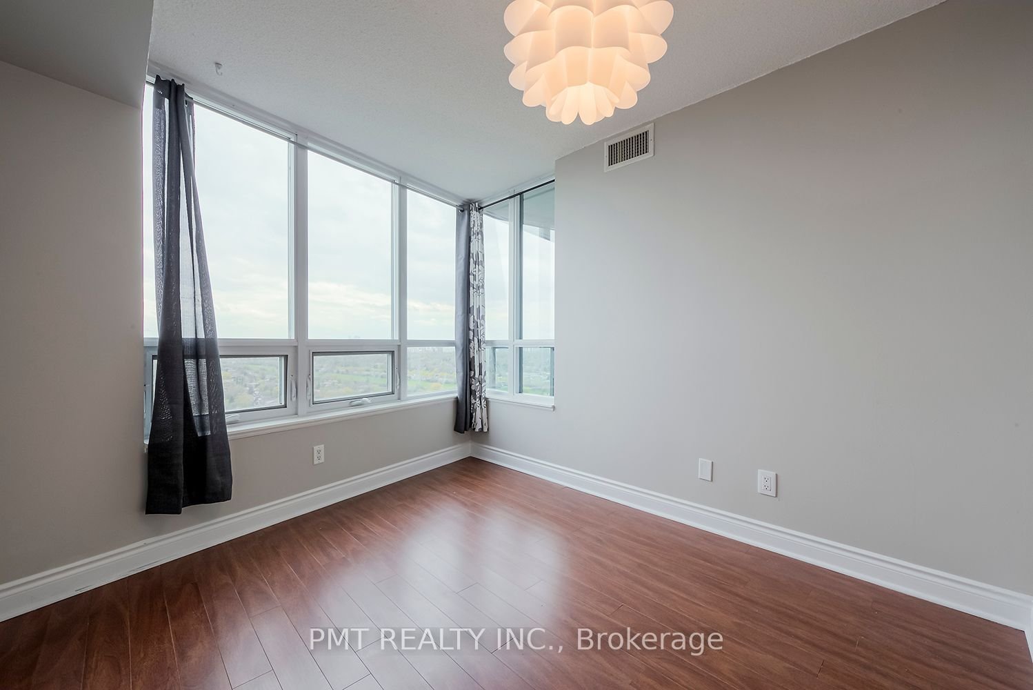 15 Greenview Ave, unit 2607 for rent - image #19